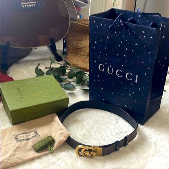 Gucci Reversible Leather Belt with Double G Buckle - Picture 1 of 15